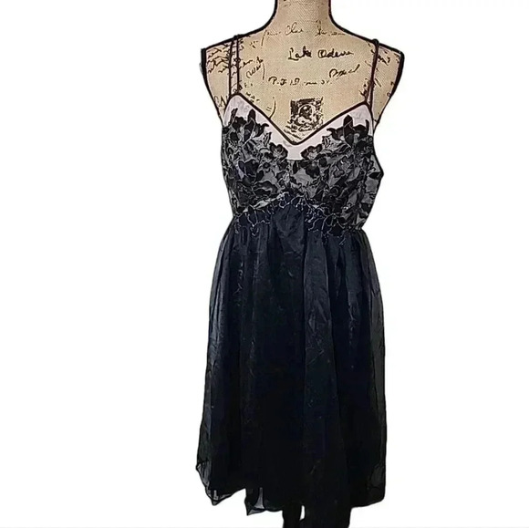 VANITY Fair Lace Slip Tutu dress. Size 38/ Medium - Picture 1 of 11